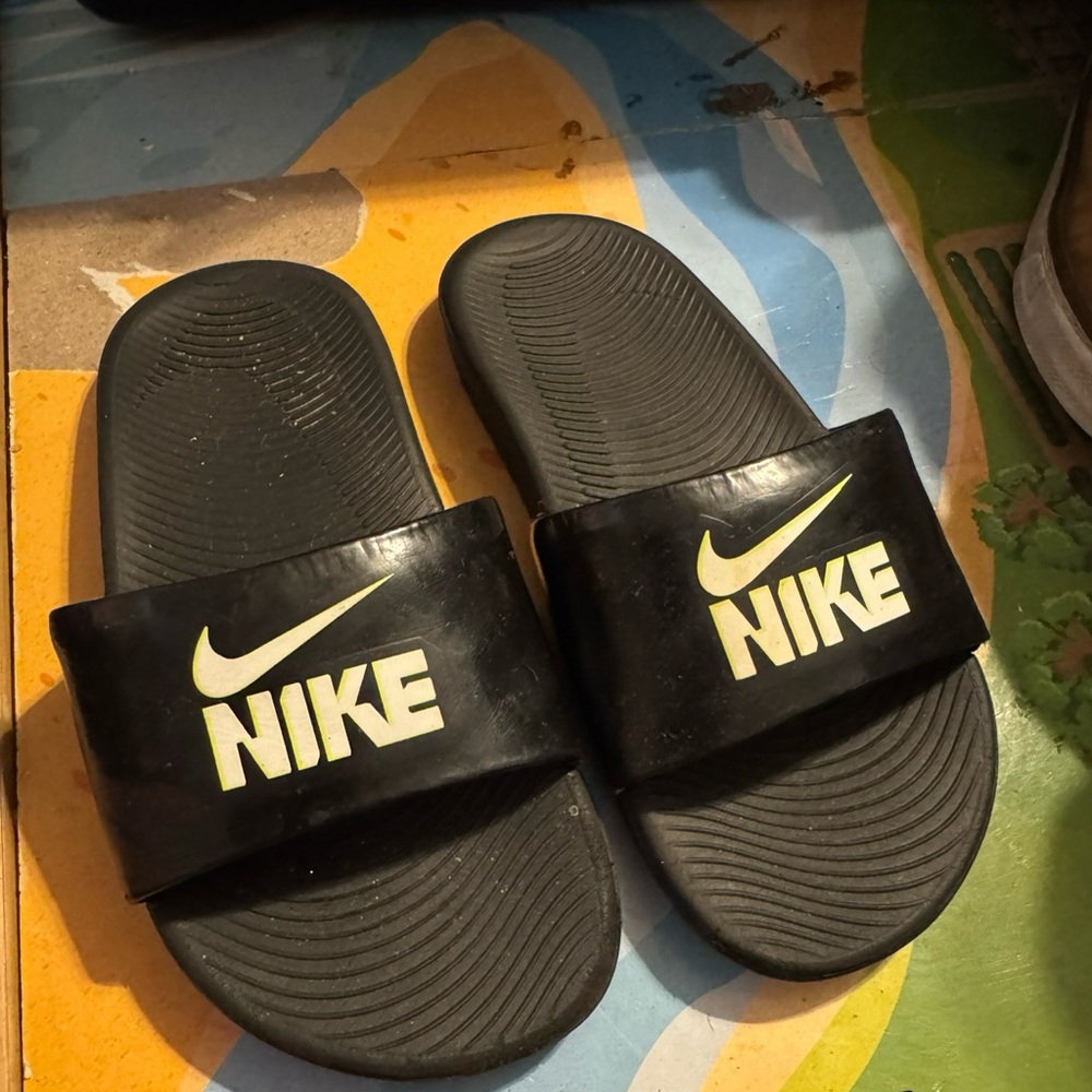 Nike Kids Black Slide Sandals